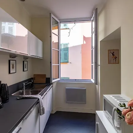 Apartament 06e - Le Cool & Cosy-t2 Climatise Au Coeur Du Vieux Nicea